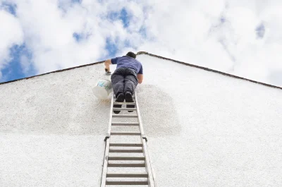 Peinture extérieure à Louvie-Soubiron — façades et ravalement